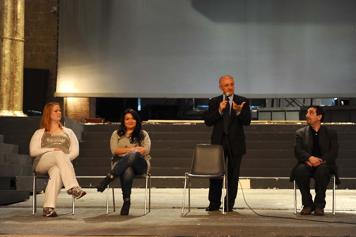  Con il Sindaco De Luca sono partite le iniziative per pubblico e studenti della stagione lirica. Salerno, 7 aprile 2011
