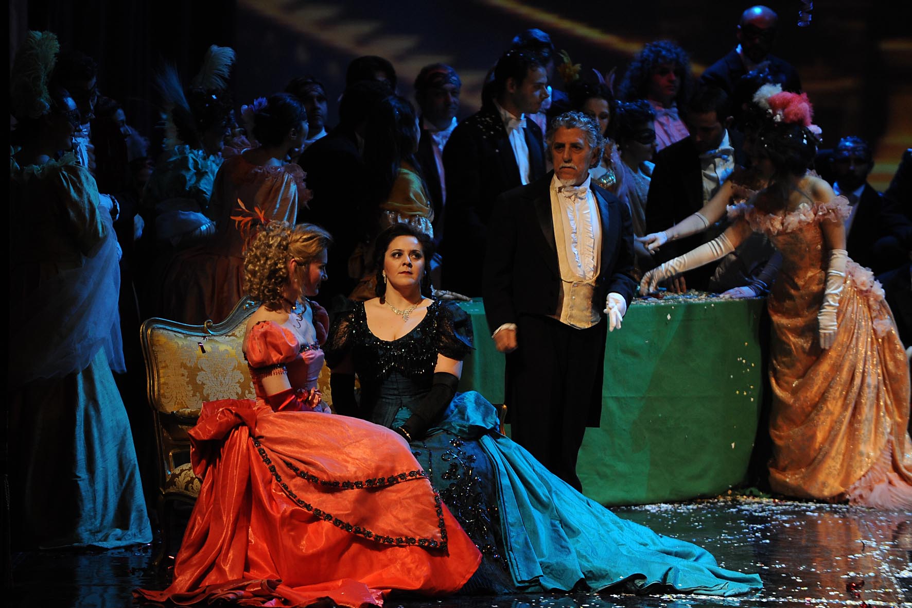   La Traviata inaugura la stagione lirica del Teatro Municipale Giuseppe Verdi di Salerno
