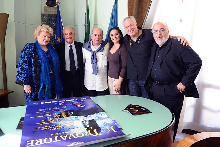   Con "Il Trovatore" torna la grande lirica al Teatro Verdi. Palazzo di citta', 5 Ottobre 2011.

