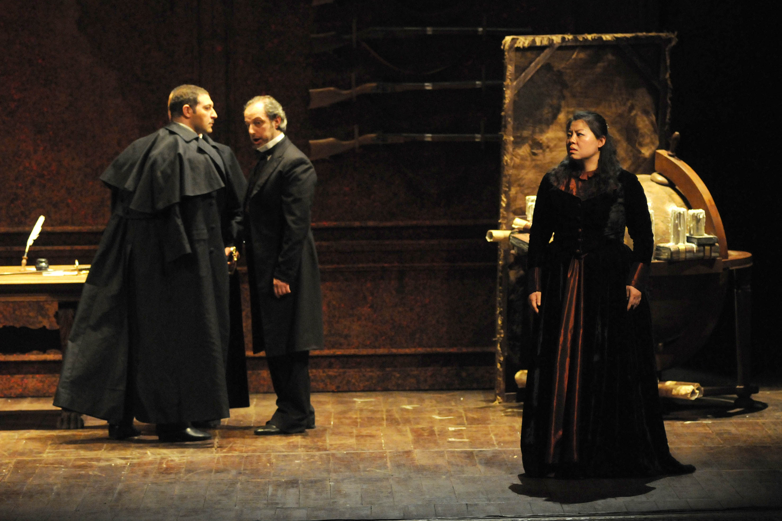   Un ballo in maschera, di Giuseppe Verdi. Salerno, Teatro Verdi, 14, 16 e 18 aprile 2010
