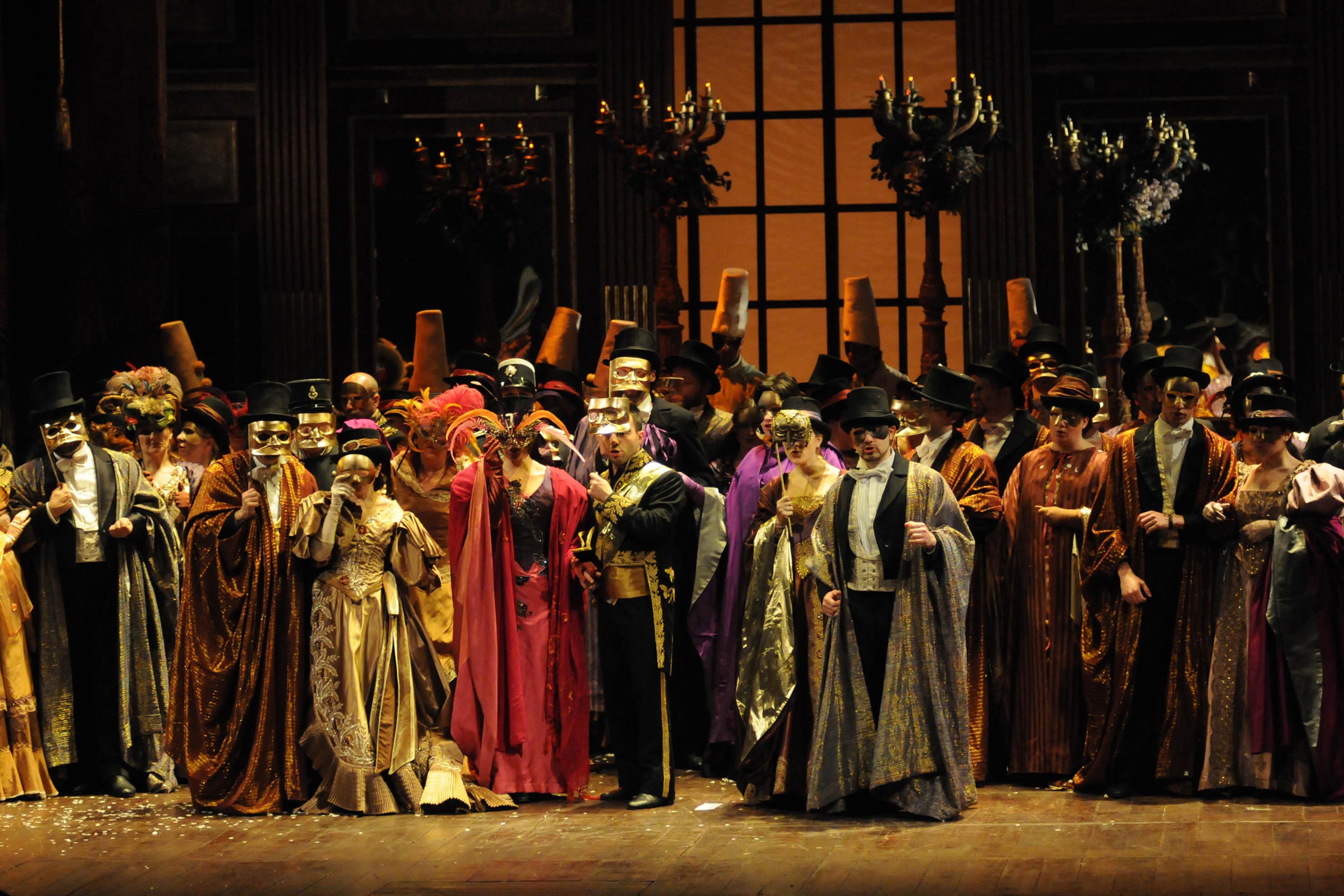   Un ballo in maschera, di Giuseppe Verdi. Salerno, Teatro Verdi, 14, 16 e 18 aprile 2010
