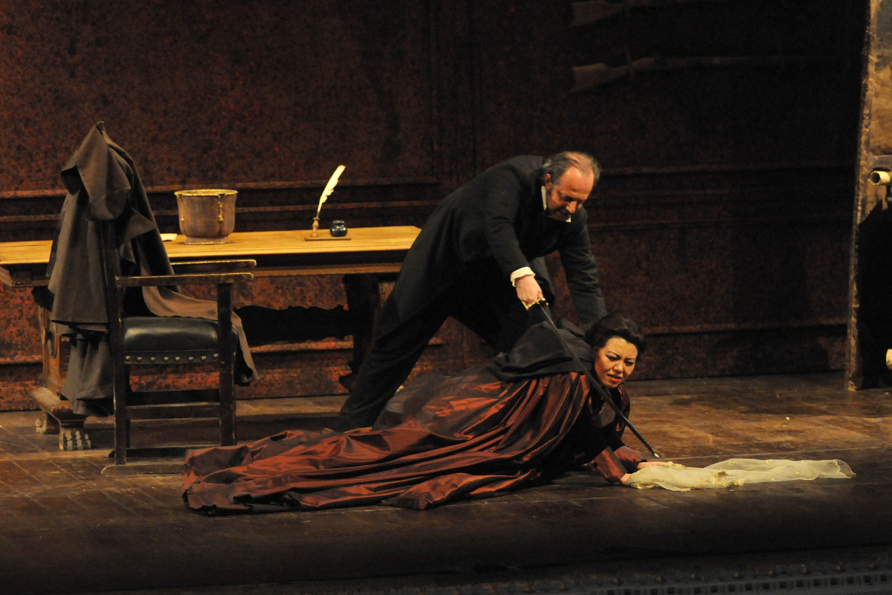   Un ballo in maschera, di Giuseppe Verdi. Salerno, Teatro Verdi, 14, 16 e 18 aprile 2010
