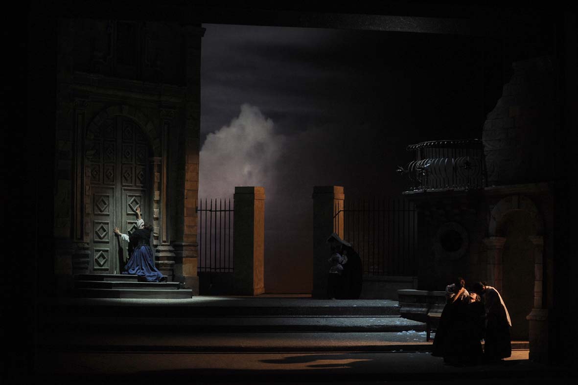   Cavalleria Rusticana al Teatro Verdi di Salerno. Dicembre 2011
