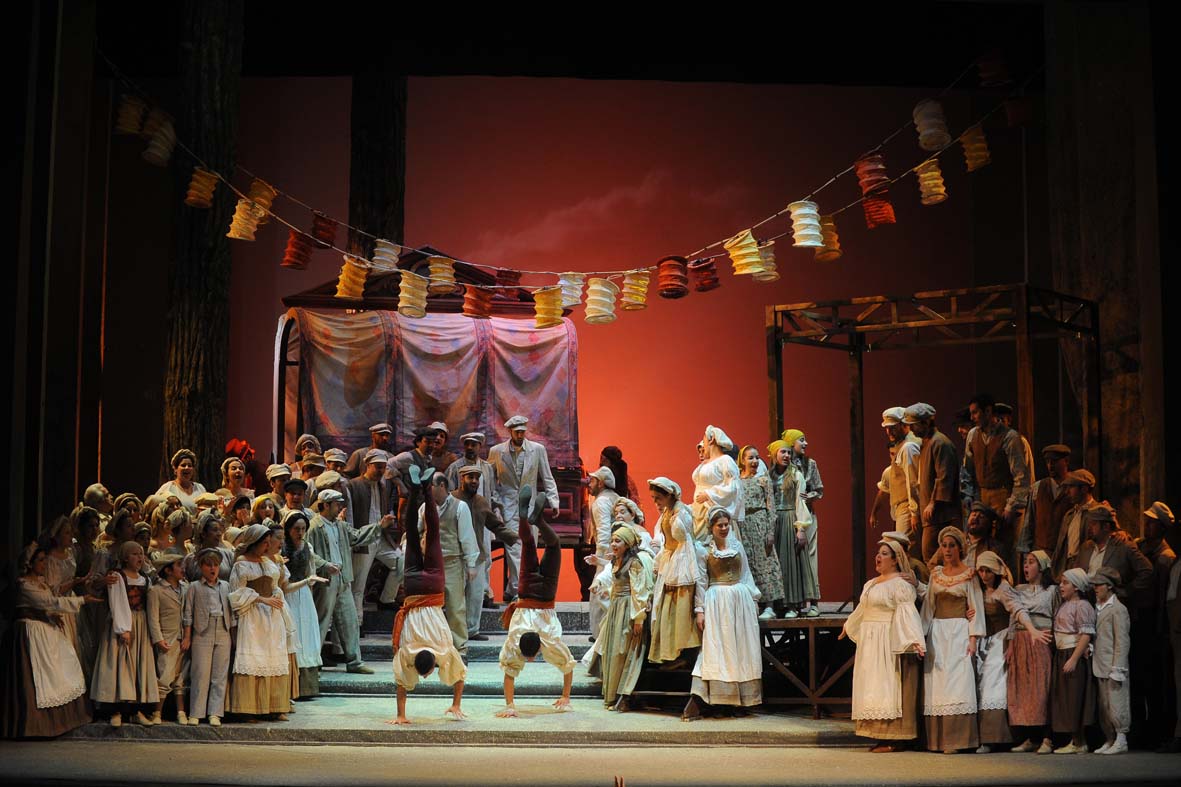   "Pagliacci" al Teatro Verdi di Salerno. Dicembre 2011
