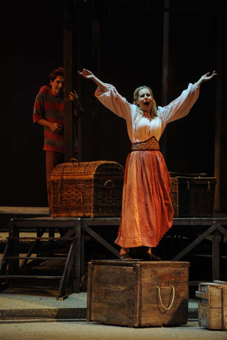   "Pagliacci" al Teatro Verdi di Salerno. Dicembre 2011
