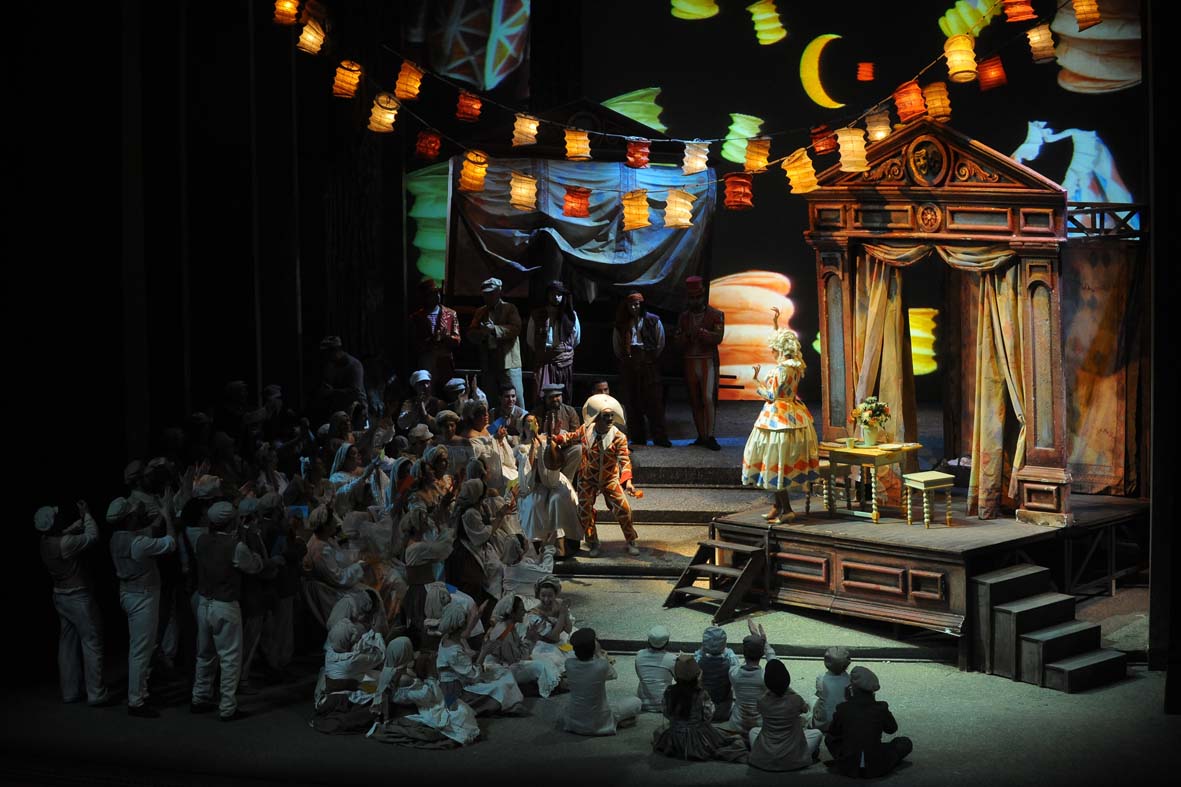   "Pagliacci" al Teatro Verdi di Salerno. Dicembre 2011
