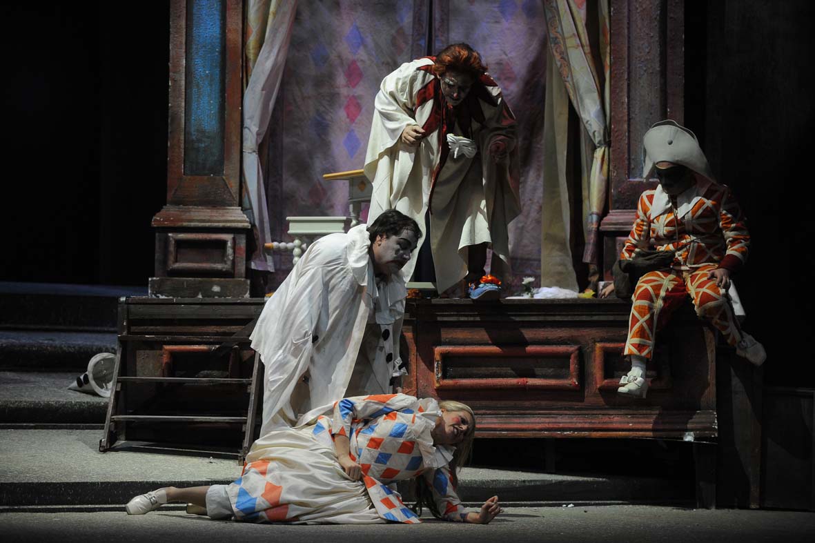   "Pagliacci" al Teatro Verdi di Salerno. Dicembre 2011

