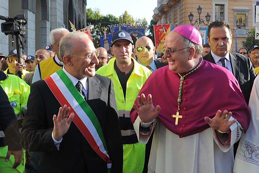   Il Sindaco De Luca e la Citta' di Salerno salutano il nuovo Arcivescovo Mons. Luigi Moretti
