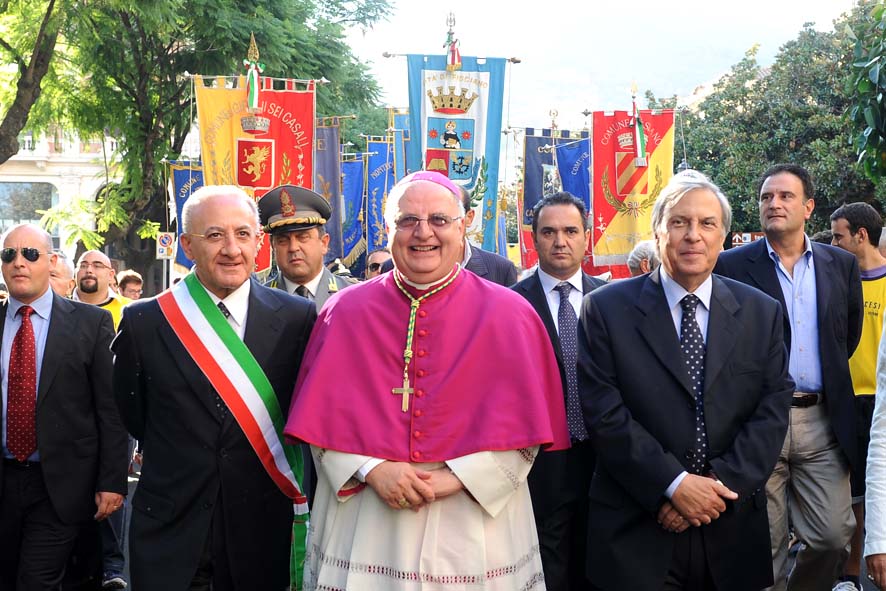   Il Sindaco De Luca e la Citta' di Salerno salutano il nuovo Arcivescovo Mons. Luigi Moretti
