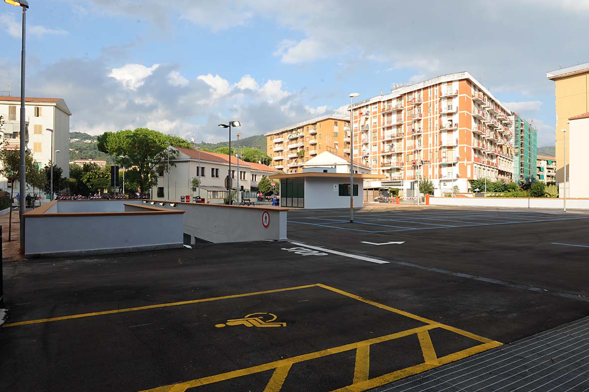   Inaugurazione del nuovo parcheggio di via Flacco, Salerno, 16 settembre 2010

