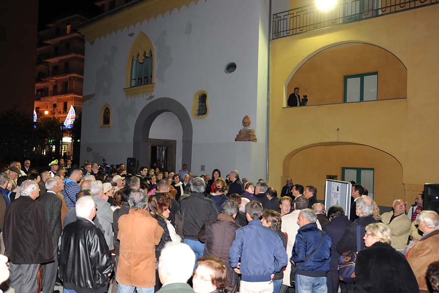   Villa Carrara si colora di blu
