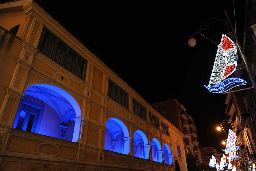   Villa Carrara si colora di blu
