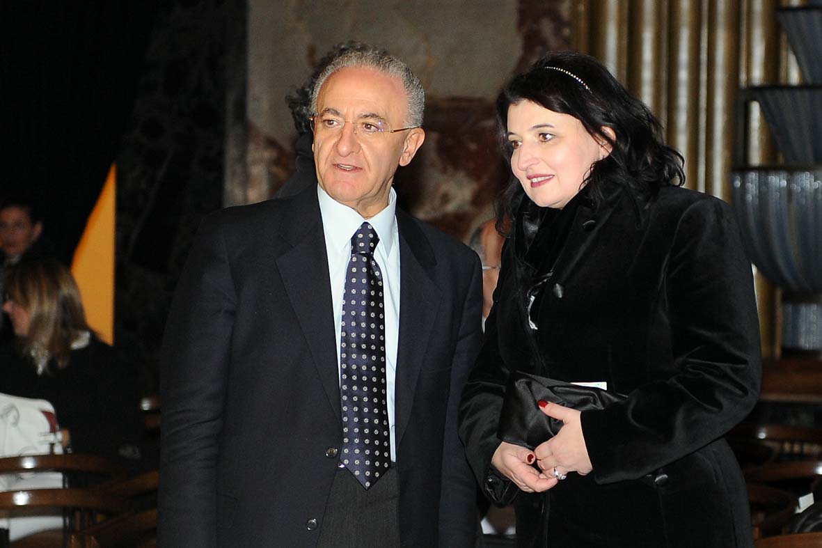   Apertura del Palazzo di Citta' per la visita del plastico del Fronte del Mare. Tra i visitatori anche Carla Fendi, Natalia Aspesi, Quirino Conti. 12 dicembre 2009
