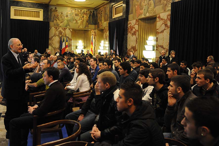   Visita guidata per gli studenti dellIstituto Geometri Di Palo e per lIstituto dArte Filiberto Menna. Mercoledi' 16 dicembre
