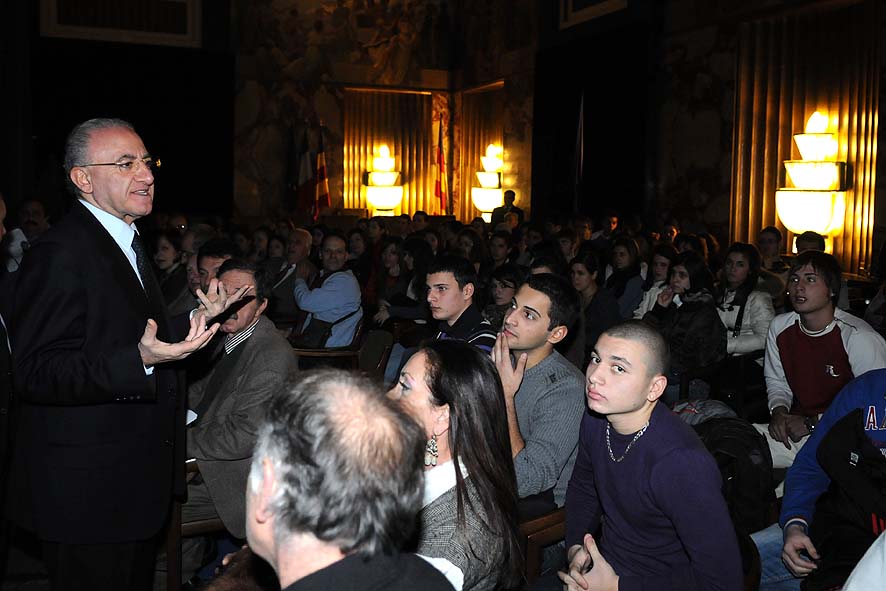   Visita guidata per gli studenti dellIstituto Geometri Di Palo e per lIstituto dArte Filiberto Menna. Mercoledi' 16 dicembre
