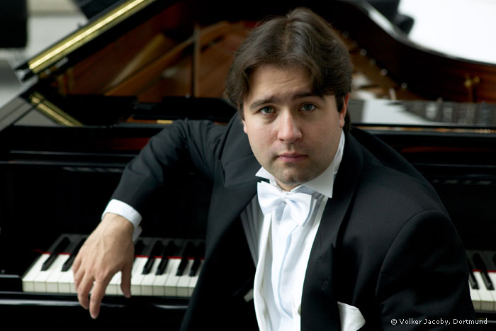   Pianista Alexei Volodin - Teatro Municipale "Giuseppe Verdi" di Salerno - Venerd 10 dicembre alle ore 21.00
