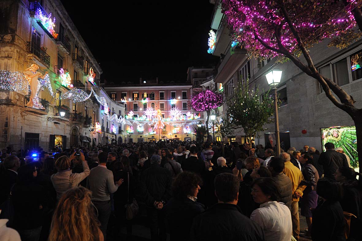   Al via Luci d'Artista 2013-2014
