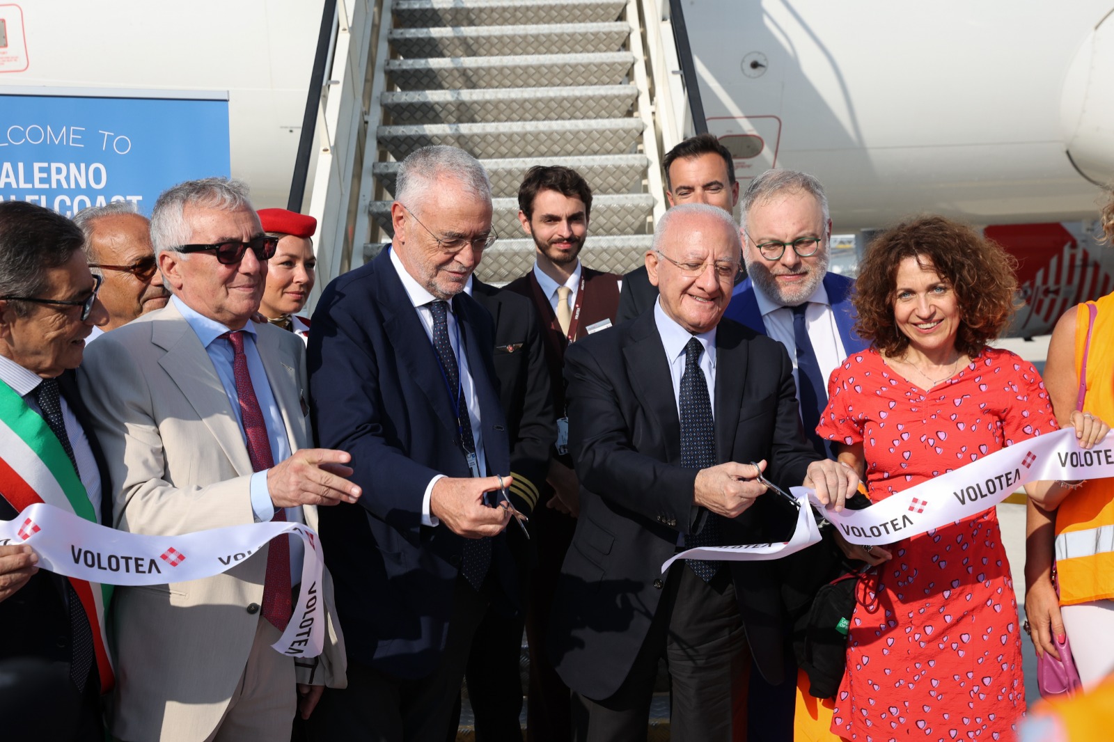   Taglio nastro Volotea
