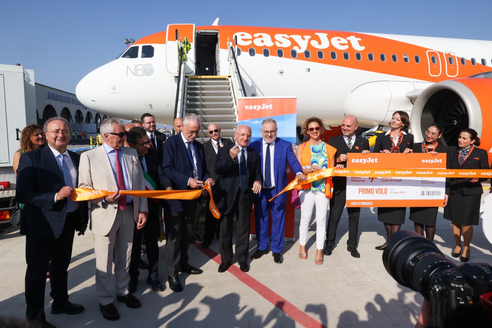   Taglio nastro Easyjet
