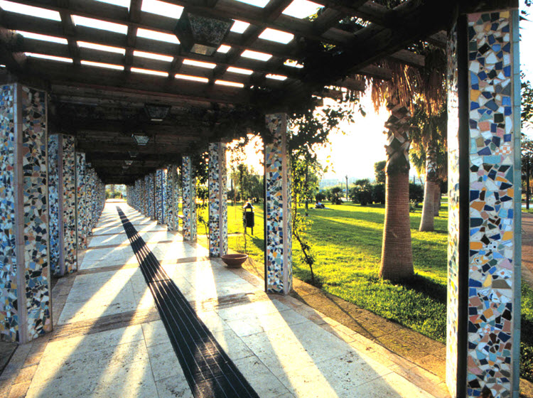 Porticato maiolicato