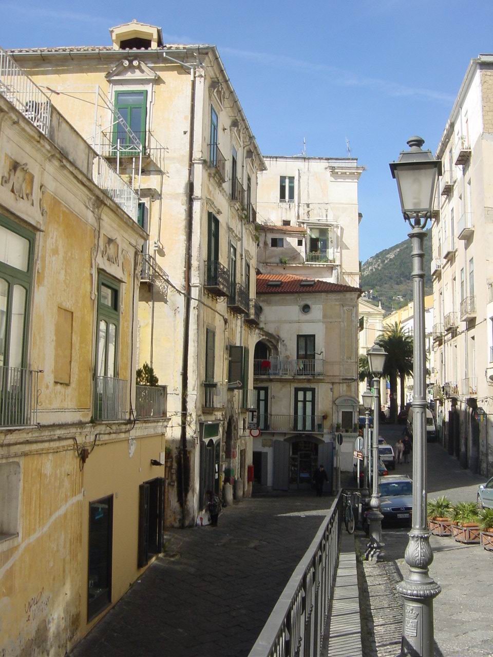 Via Romualdo II Guarna